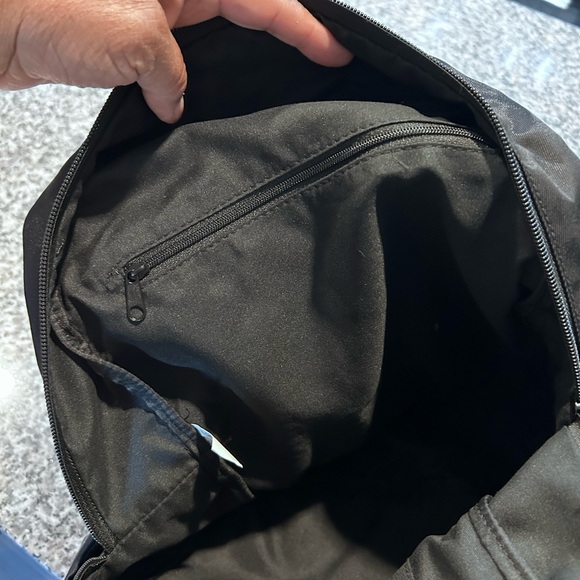 BLACK KITTEN BACKPACK • Medium • NWT • - Picture 4 of 11